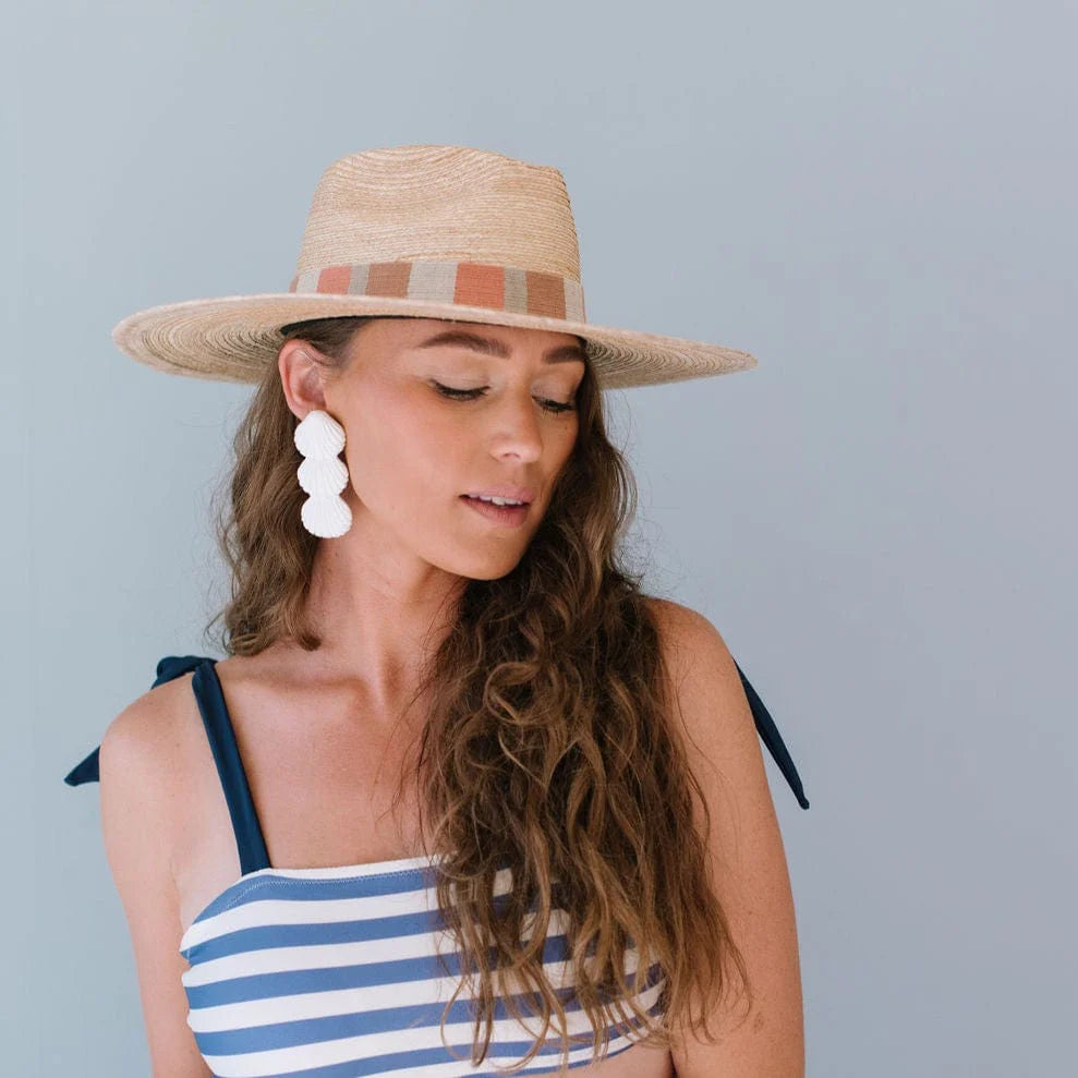 Sunshine Tienda - SUGAR CANE SEASHELL EARRINGS