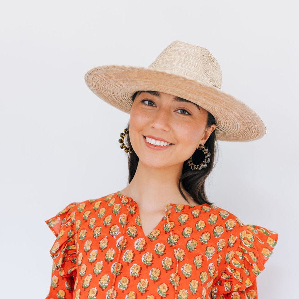 Sunshine Tienda - TORTOISE FLOWER OUTLINE HOOPS