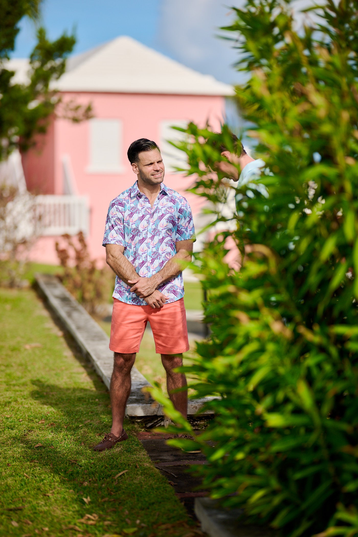 TABS Men's Short Sleeve Performance Shirt - Birds Of Paradise