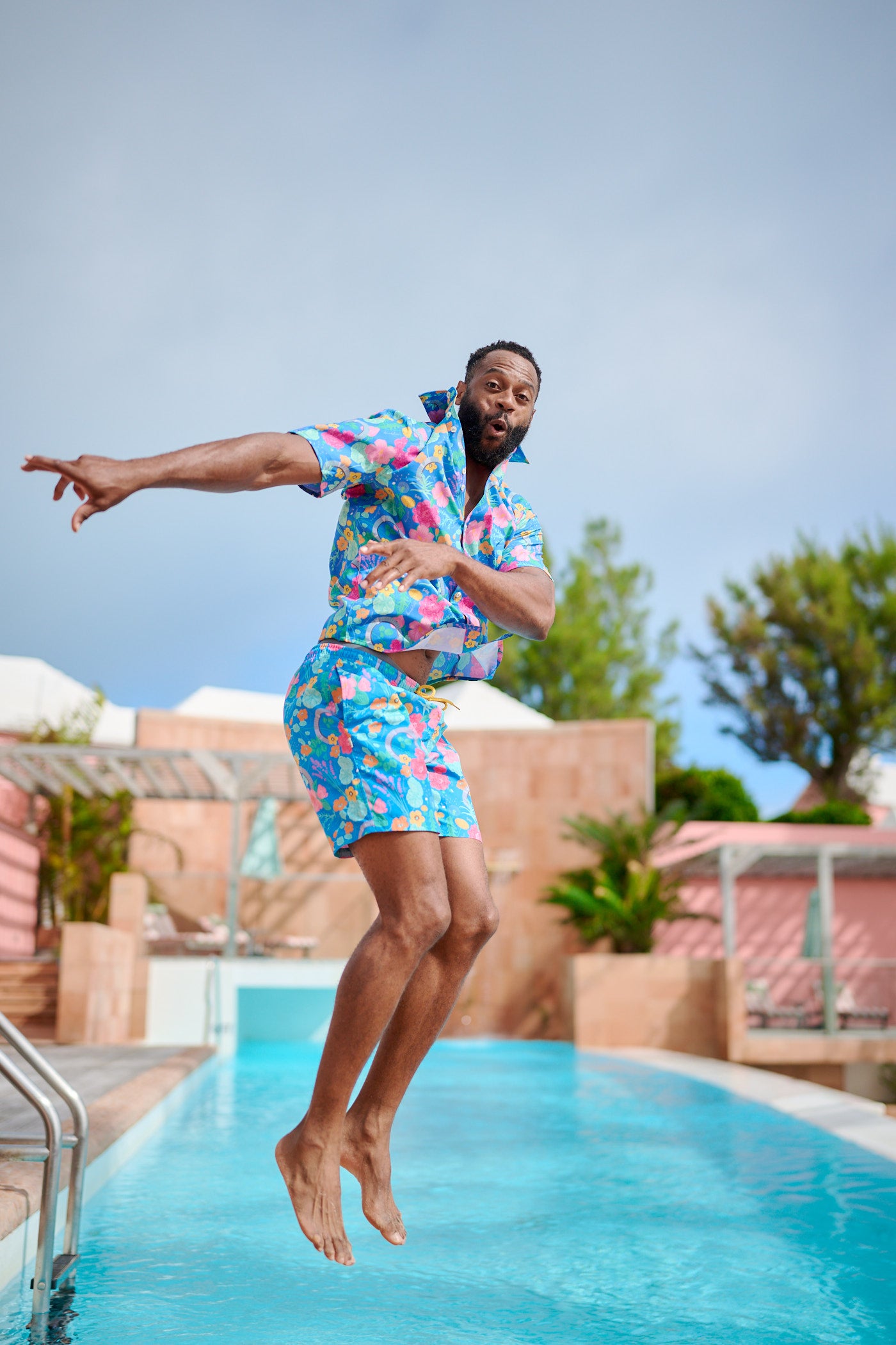 TABS Men's Short Sleeve Performance Shirt - Flowers & Moongate