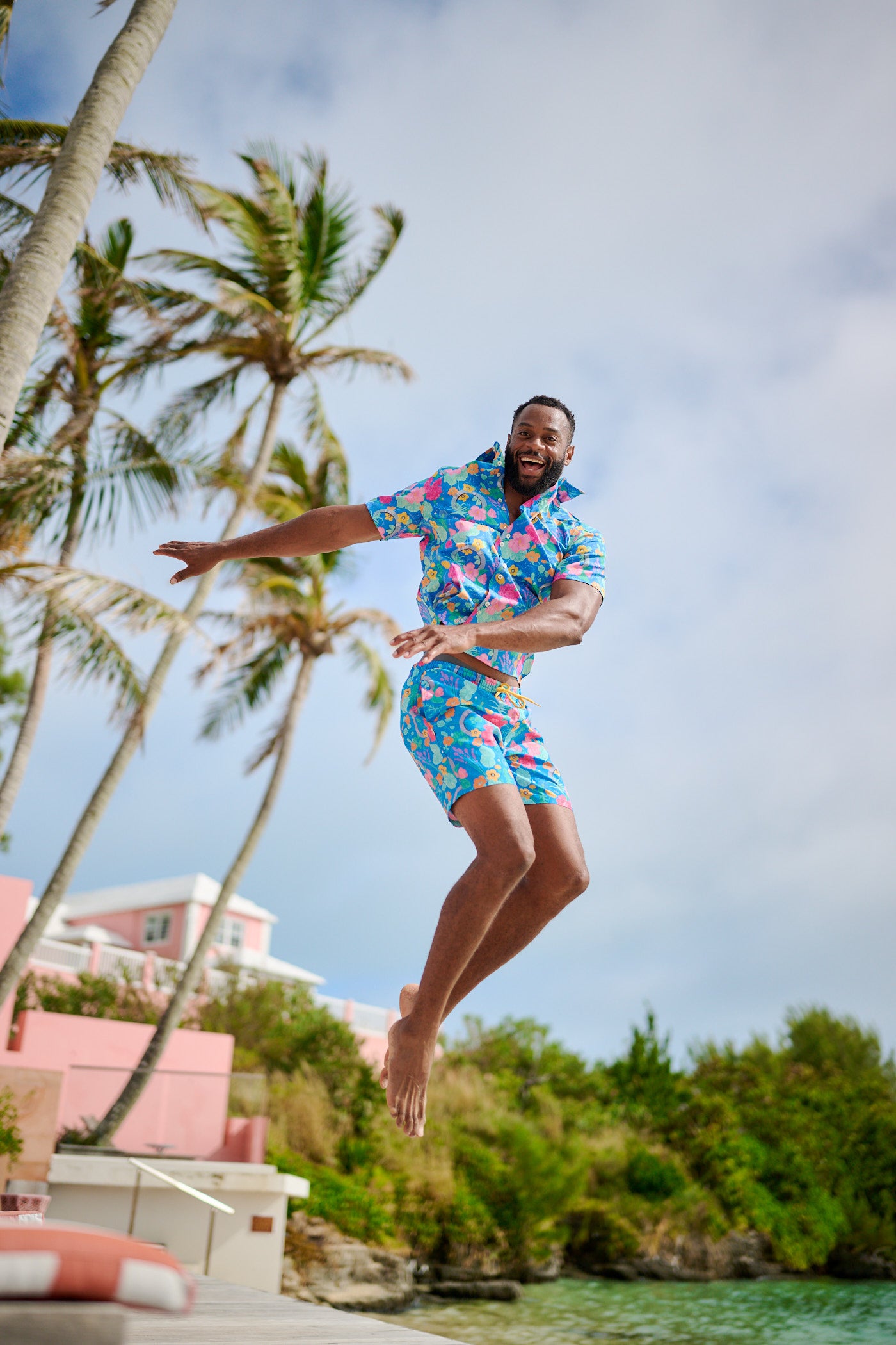 TABS Men's Short Sleeve Performance Shirt - Flowers & Moongate