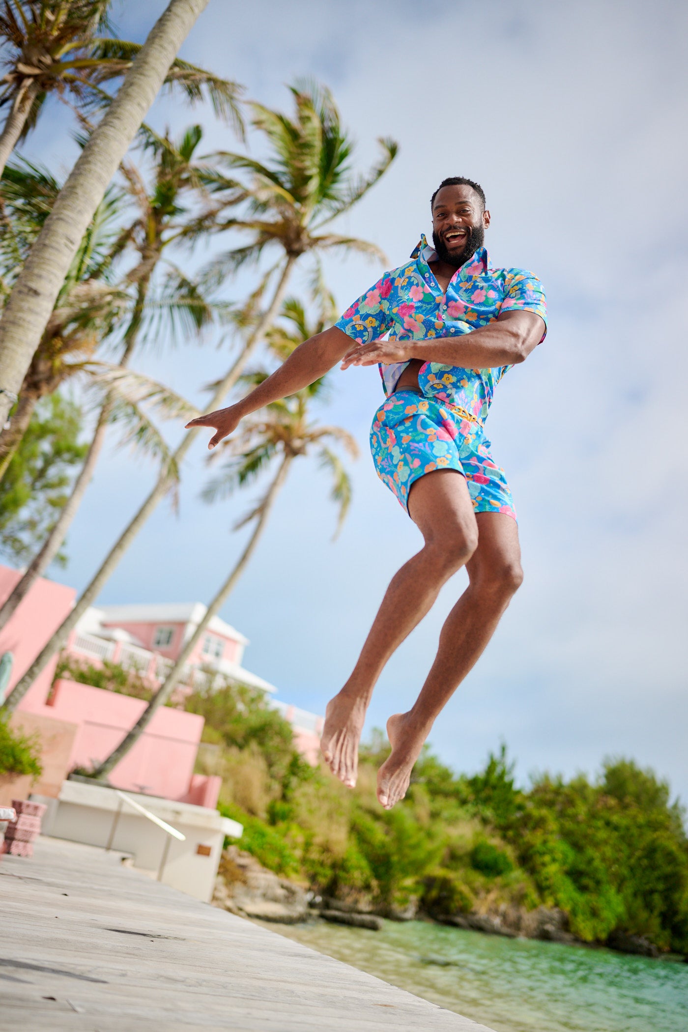 TABS Men's Short Sleeve Performance Shirt - Flowers & Moongate