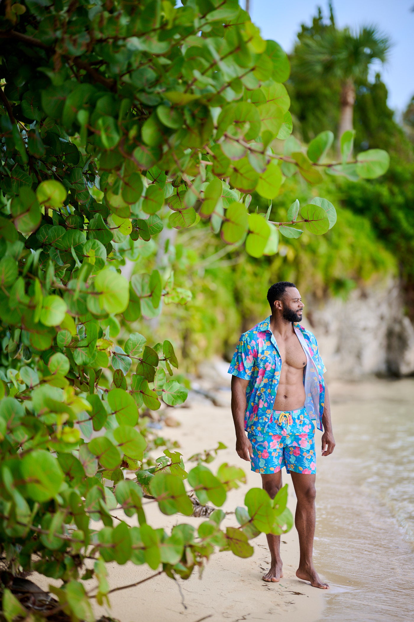 TABS Men's Short Sleeve Performance Shirt - Flowers & Moongate