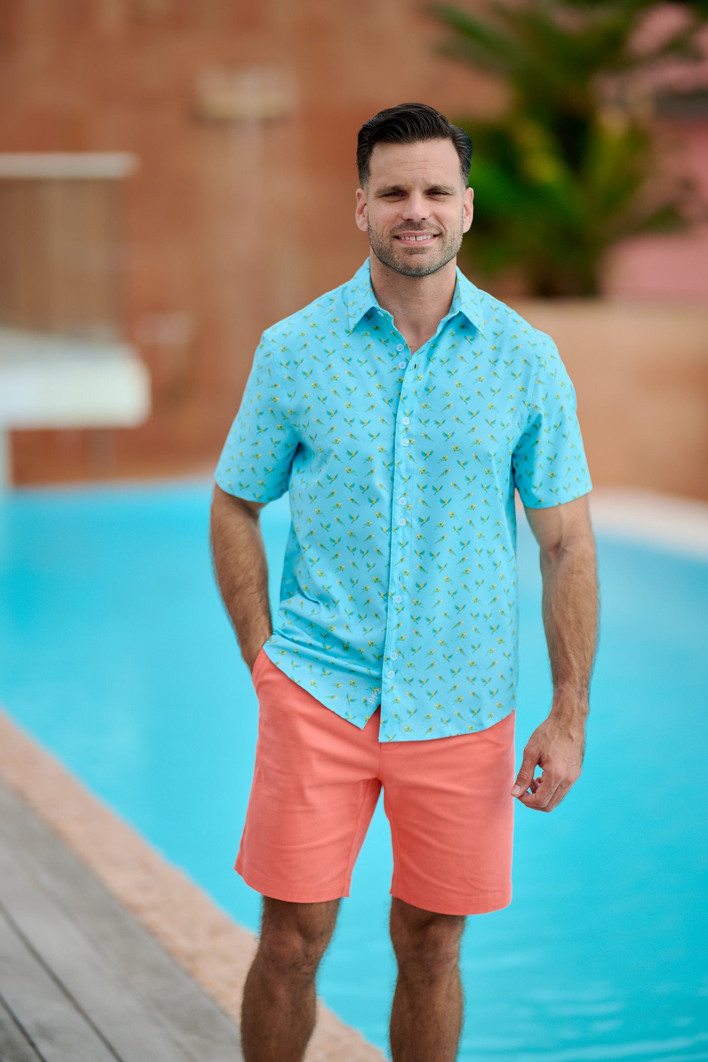 TABS Men's Short Sleeve Performance Shirt - Parrots