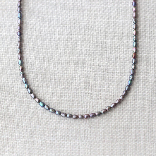 Kris nations - Peacock Pearl Necklace