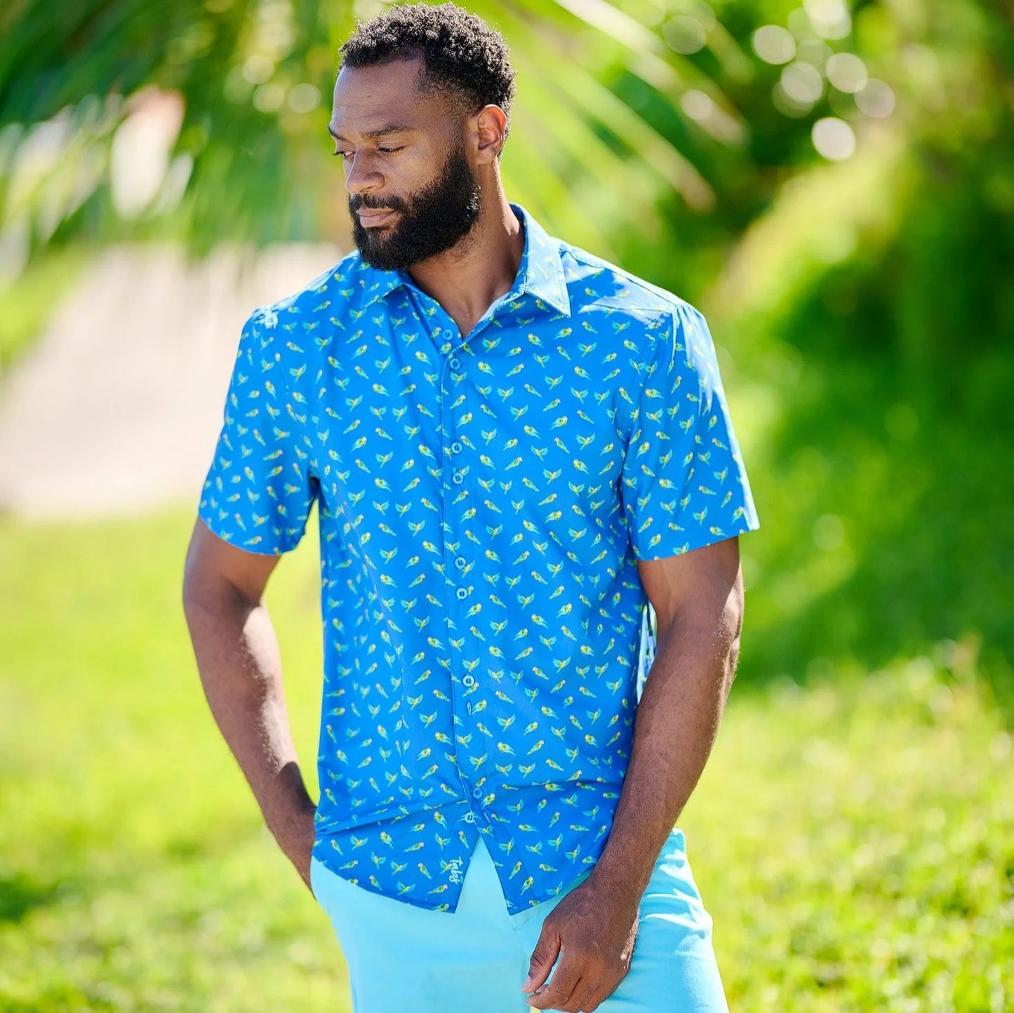 TABS Men's Short Sleeve Performance Shirt - Parrots