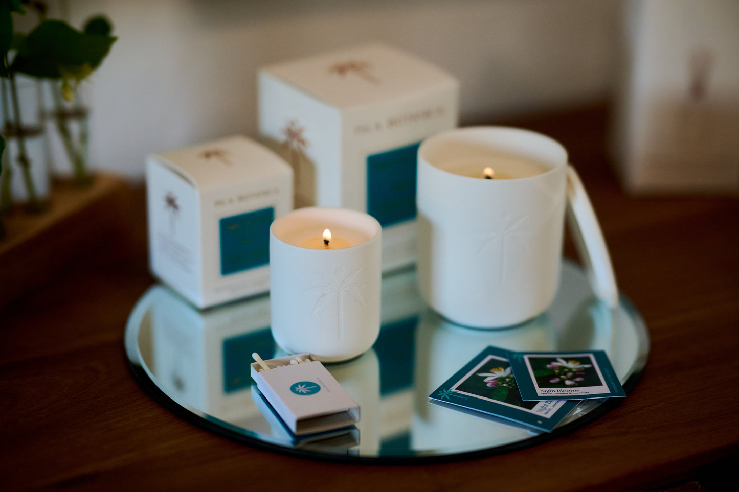 Isla Botanica Night Blooms – Votive Candle 105g